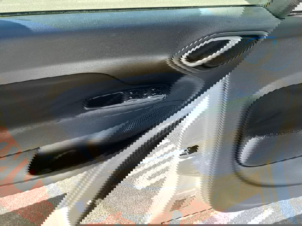 Fiat 500L usata a Lucca (10)