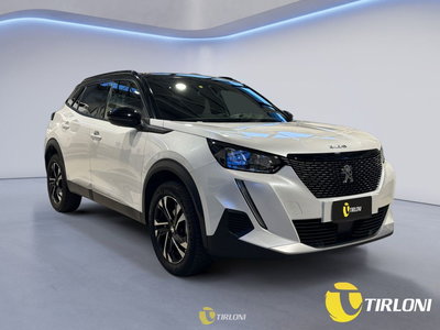 Peugeot 2008 PureTech 130 S&amp;S Allure Navi Pack del 2023 usata a Milano