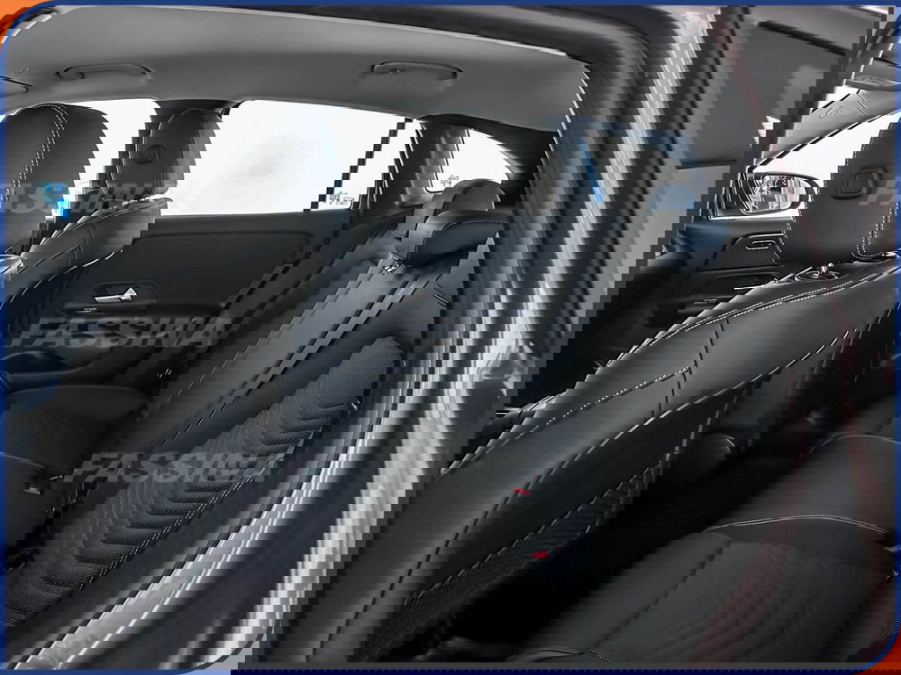 Mercedes-Benz GLA SUV usata a Milano (10)