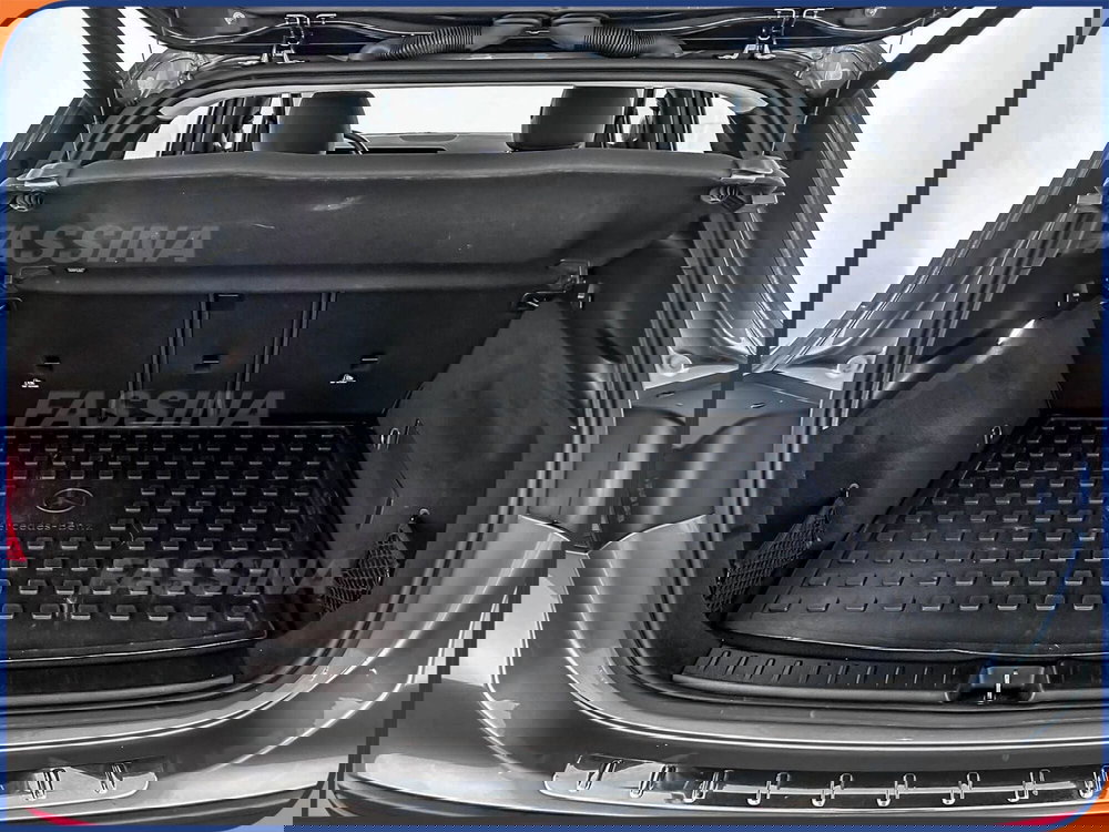 Mercedes-Benz GLA SUV usata a Milano (11)