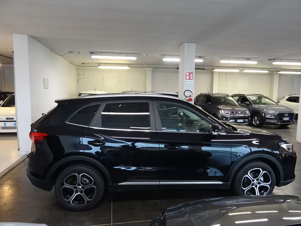 Mg ZS nuova a Lucca (5)