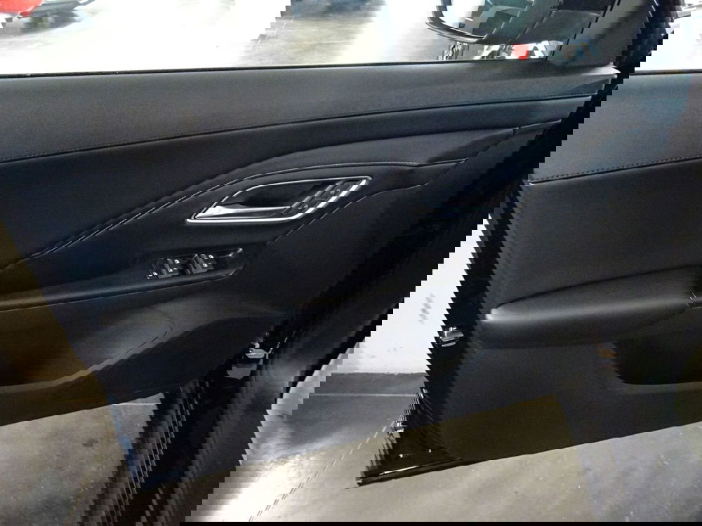 Mg ZS nuova a Lucca (8)