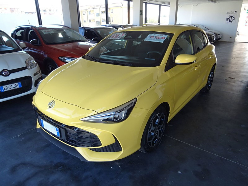 Mg MG3 nuova a Lucca