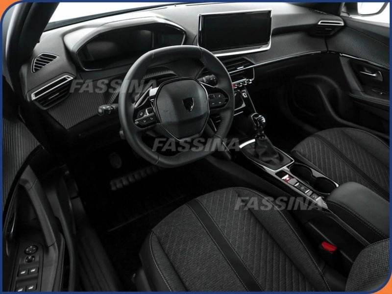 Peugeot 2008 usata a Milano (9)