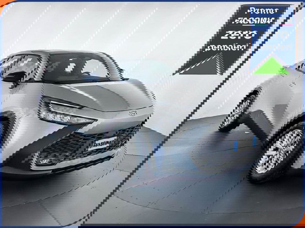 Toyota Toyota C-HR nuova a Milano