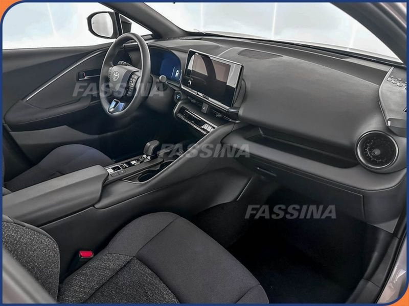 Toyota Toyota C-HR nuova a Milano (12)