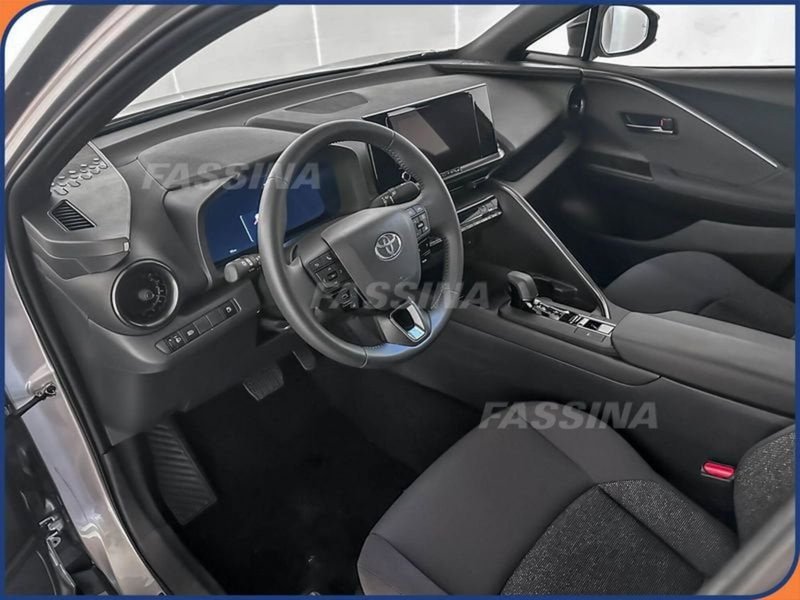 Toyota Toyota C-HR nuova a Milano (8)