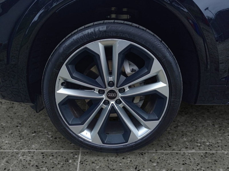 Audi Q5 Sportback usata a Bari (10)