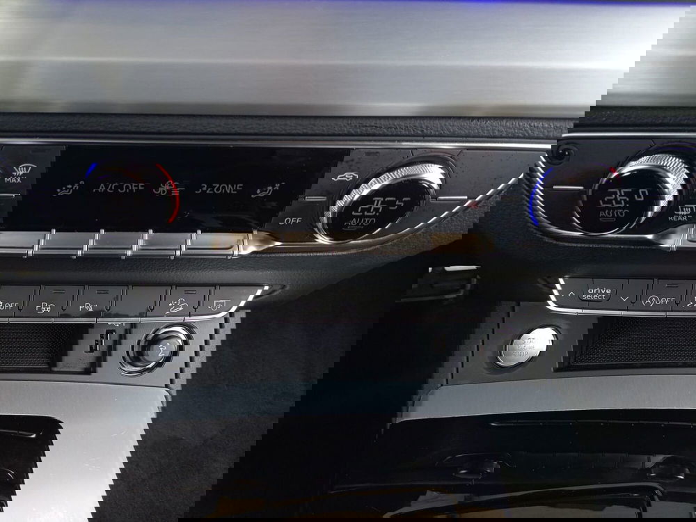 Audi Q5 Sportback usata a Bari (9)