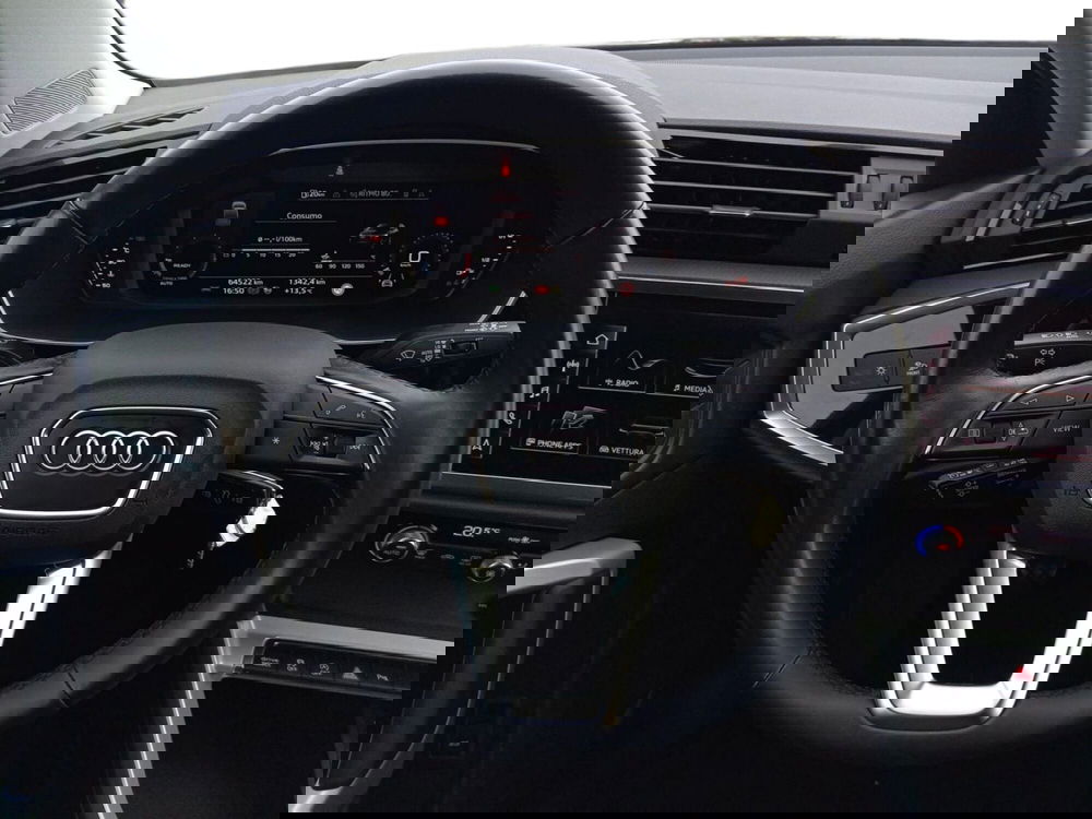 Audi Q3 Sportback usata a Bari (3)