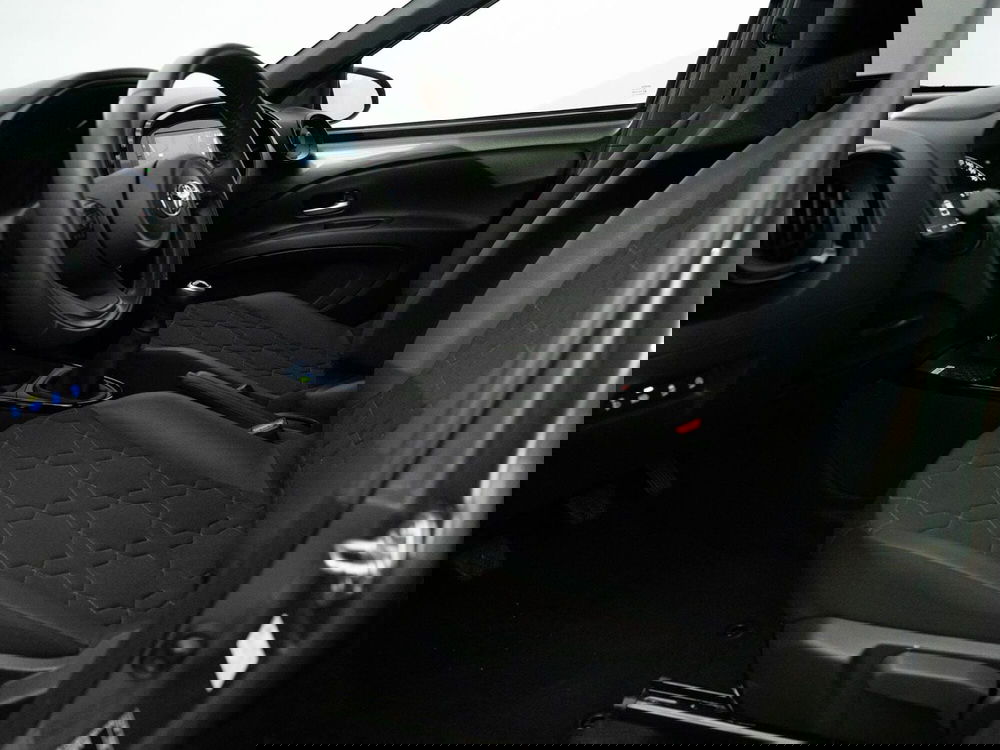 Toyota Aygo X usata a Foggia (12)