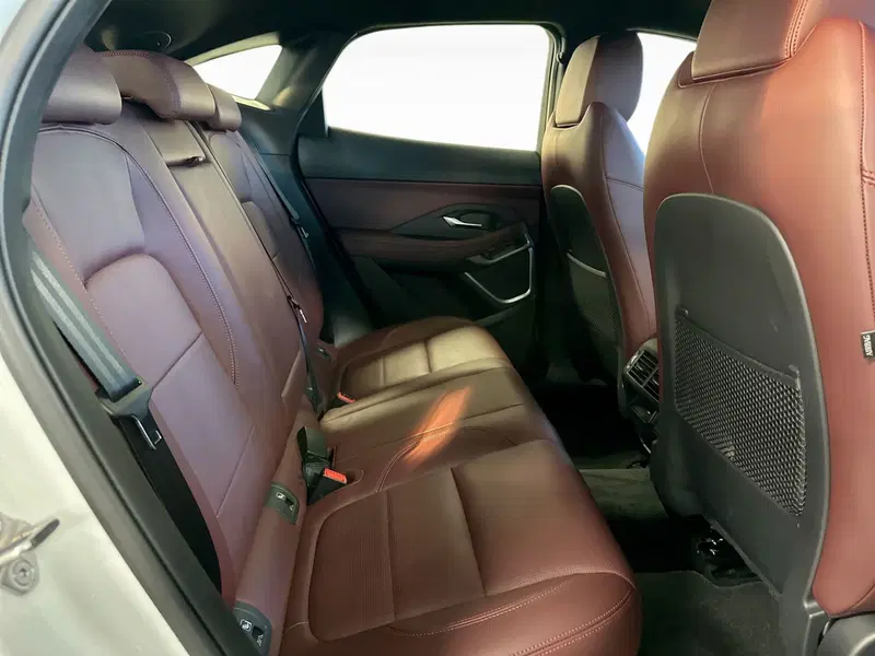 Jaguar E-Pace usata a Modena (10)