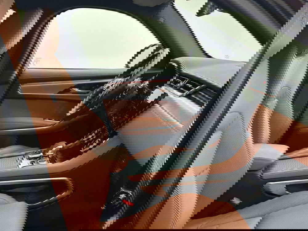 Jaguar F-Pace usata a Lodi (3)