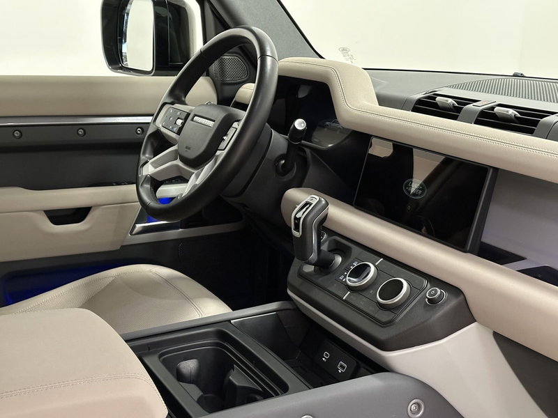 Land Rover Defender usata a Lodi (3)