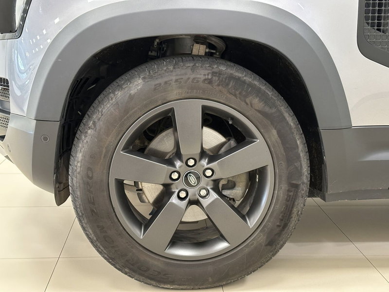Land Rover Defender usata a Lodi (9)