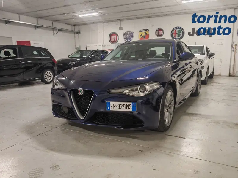Alfa Romeo Giulia usata a Torino (2)