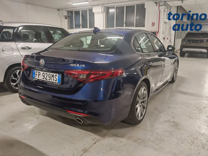 Alfa Romeo Giulia usata a Torino (4)