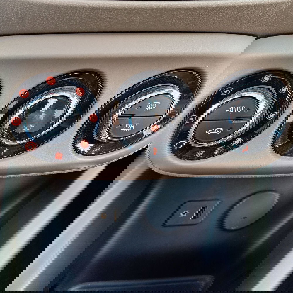 Opel Adam usata a L'Aquila (12)