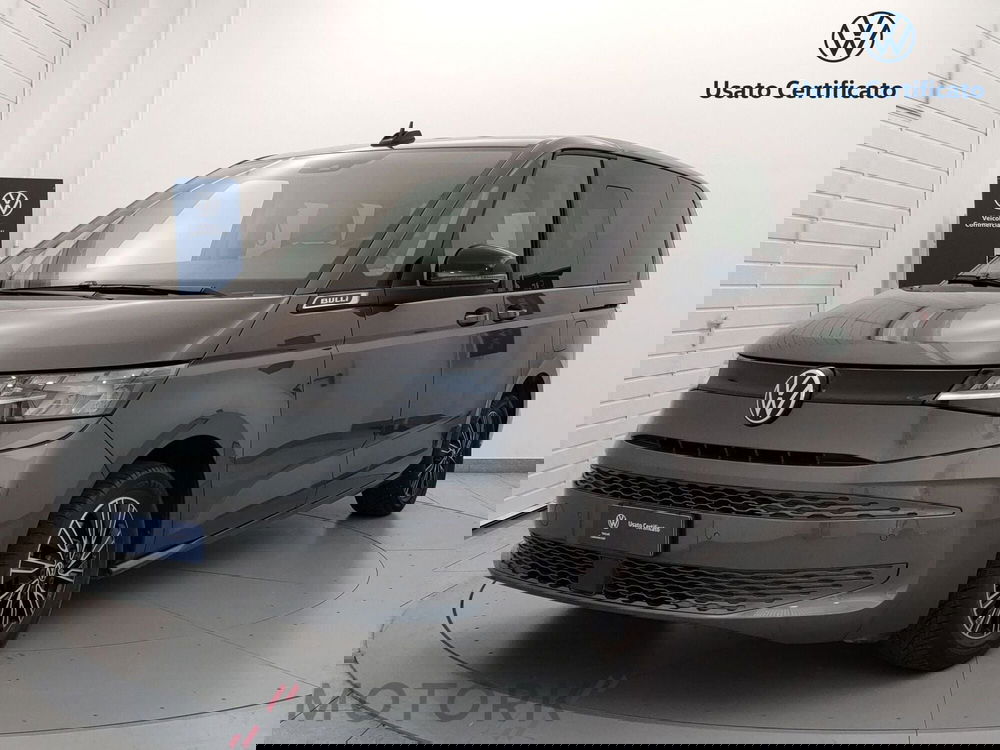 Volkswagen Multivan usata a Varese