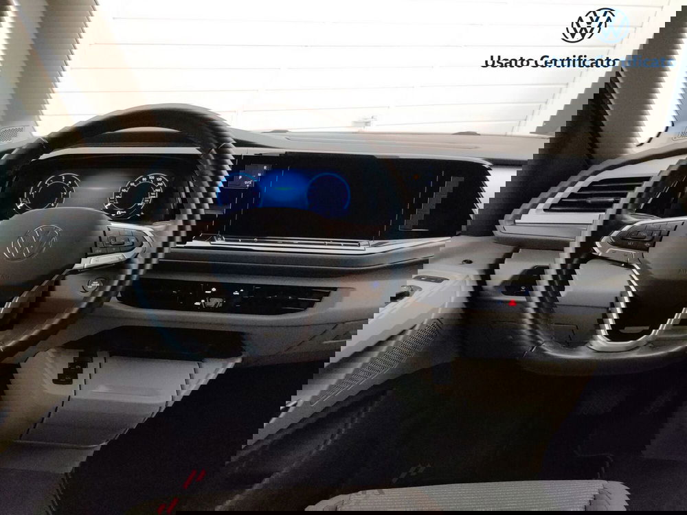 Volkswagen Multivan usata a Varese (13)