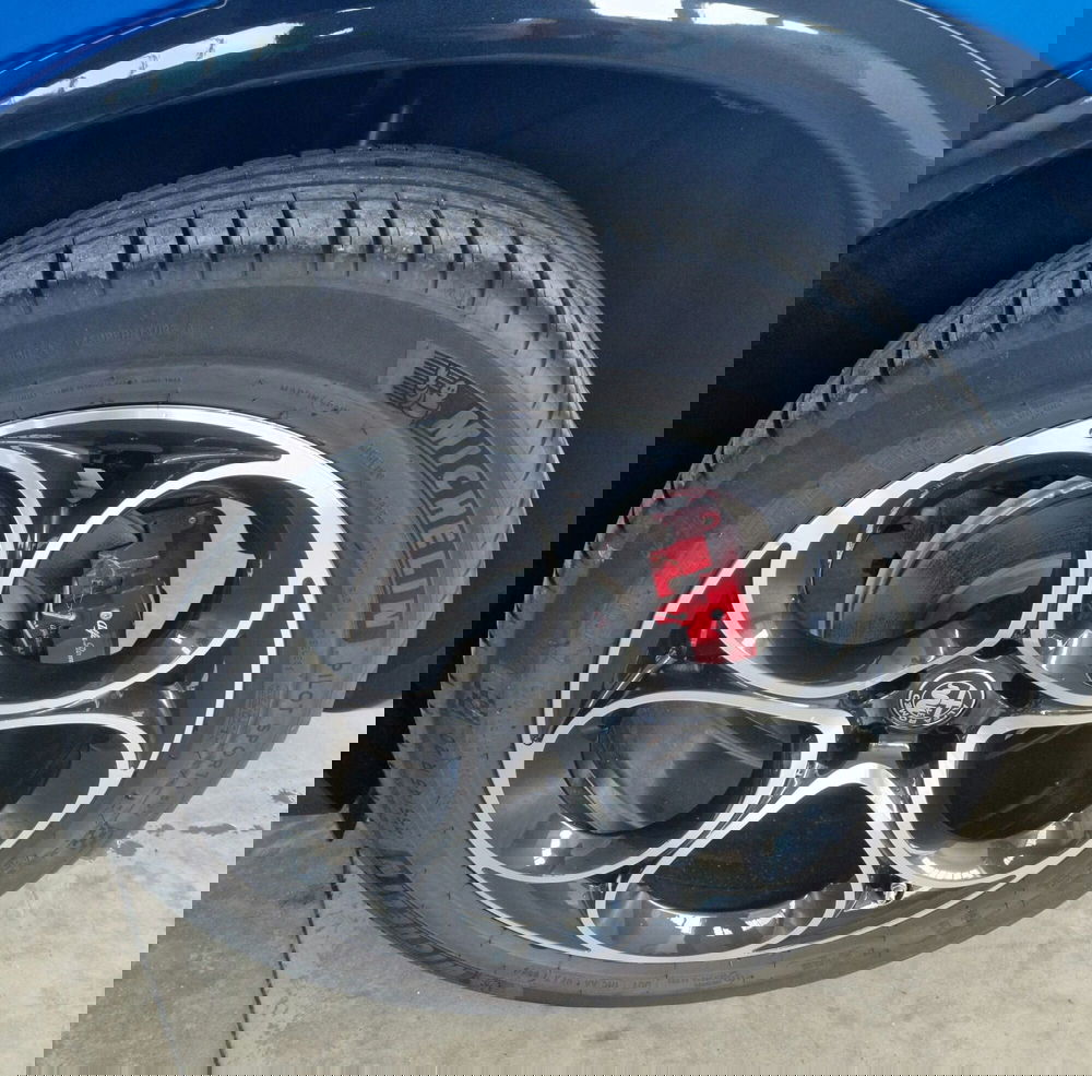 Alfa Romeo Stelvio usata a Terni (15)