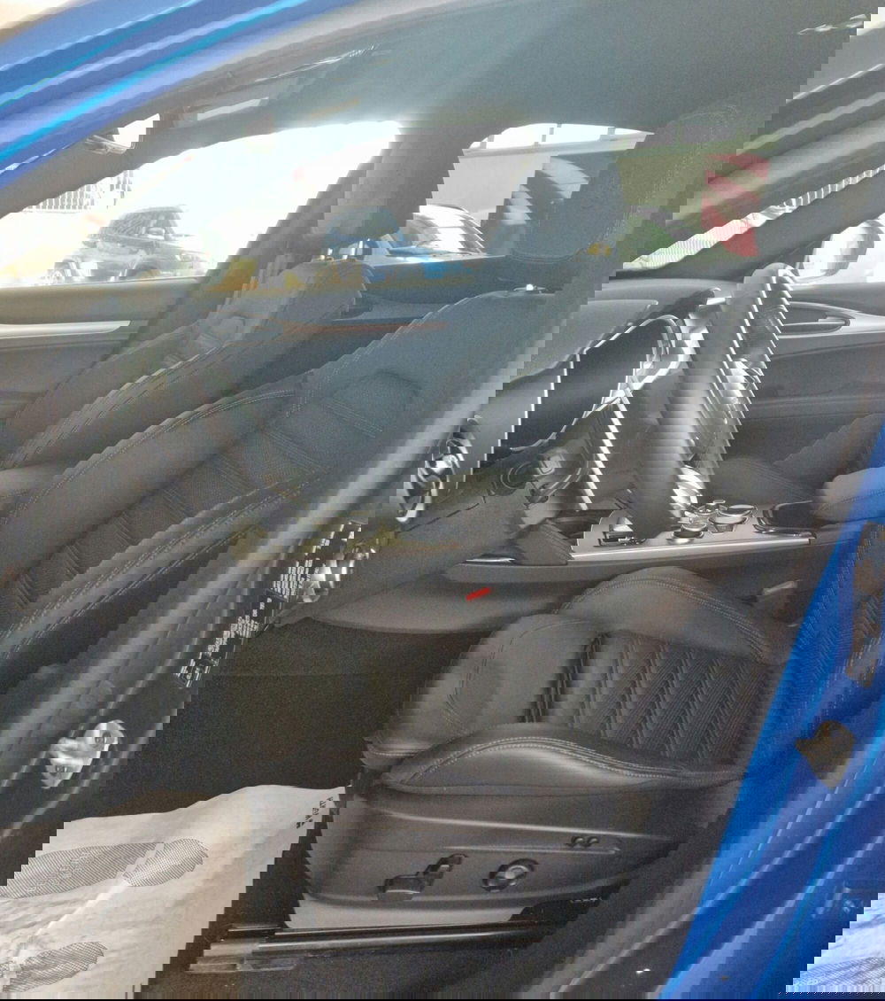 Alfa Romeo Stelvio usata a Terni (7)