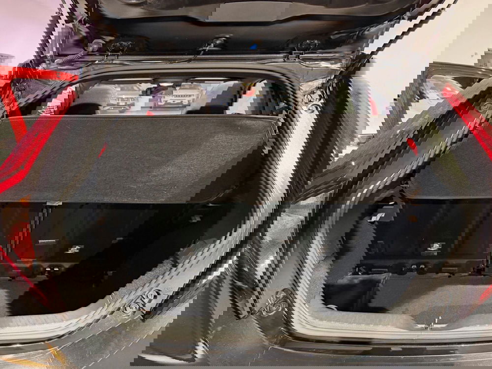 Toyota Aygo X usata a Genova (11)