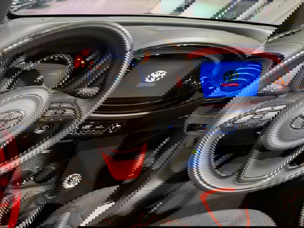 Toyota Aygo X usata a Genova (13)