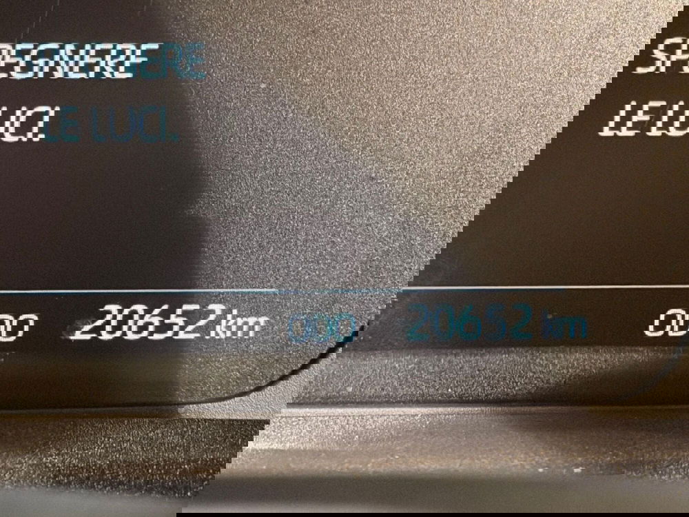 Toyota Aygo X usata a Genova (15)