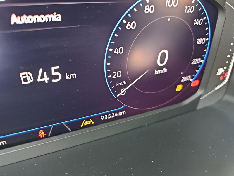 Volkswagen T-Roc usata a Lecco (15)