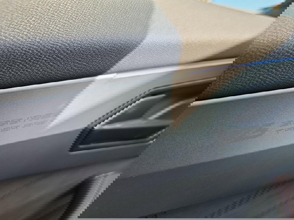 Cupra Formentor usata a Lecco (11)