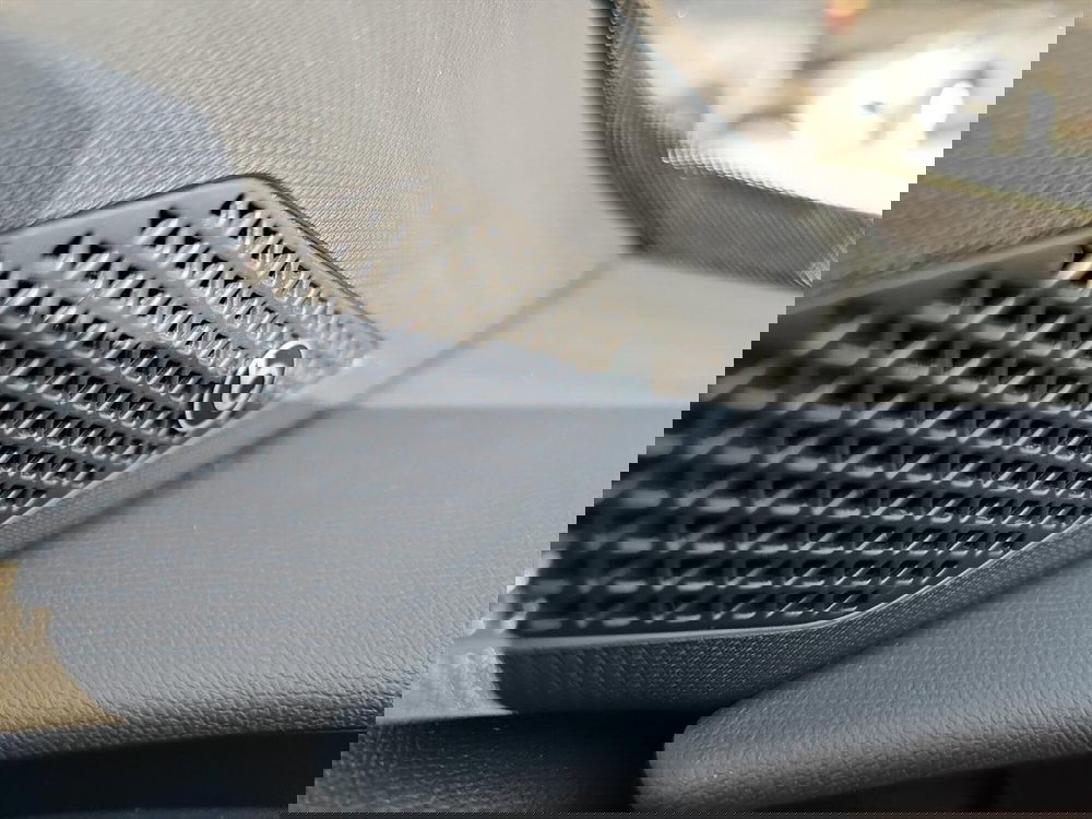 Cupra Formentor usata a Lecco (16)