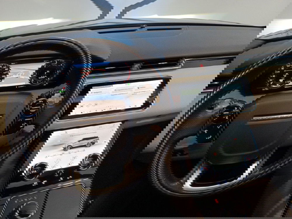 Land Rover Range Rover Velar usata a Varese (11)