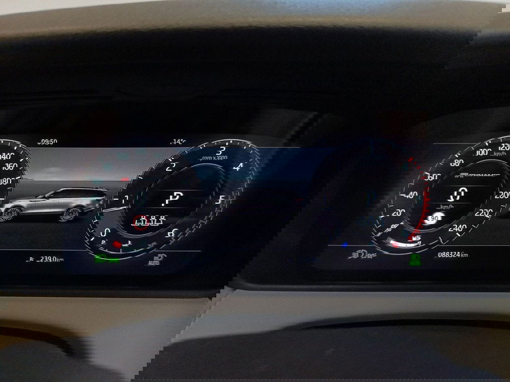 Land Rover Range Rover Velar usata a Varese (12)