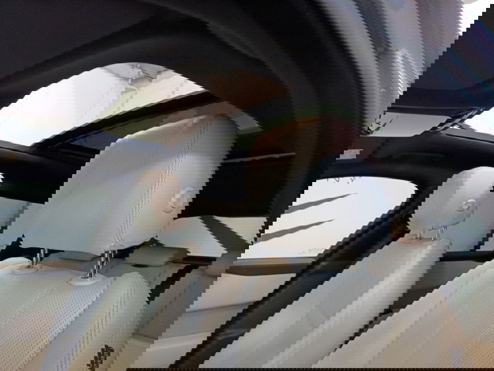 Land Rover Range Rover Velar usata a Varese (16)