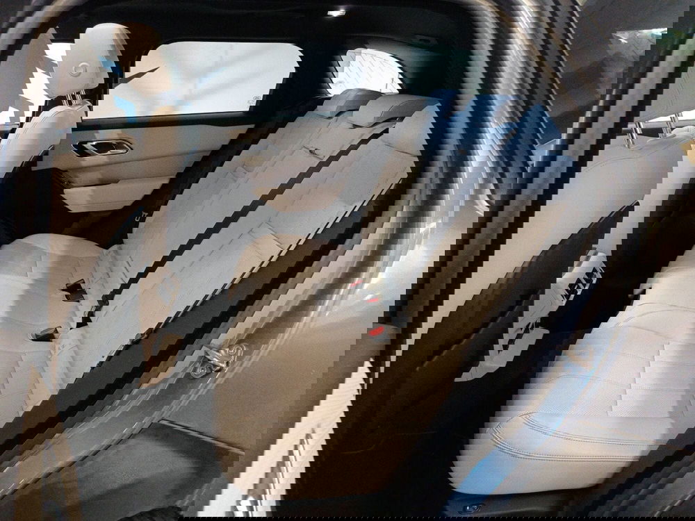 Land Rover Range Rover Velar usata a Varese (9)