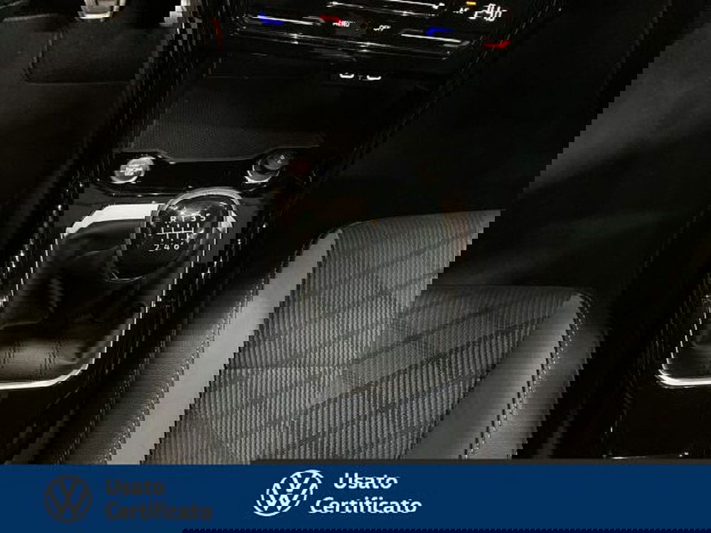 Volkswagen T-Roc usata a Vicenza (18)