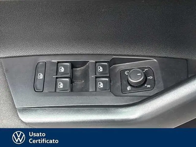 Volkswagen Taigo usata a Vicenza (12)