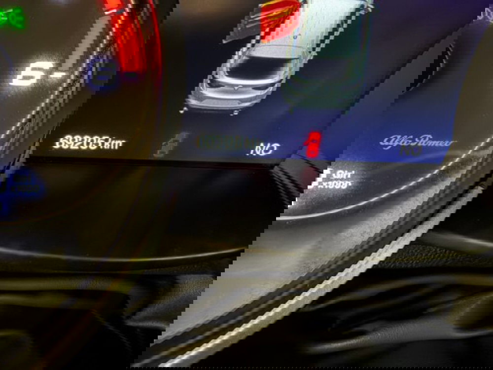 Alfa Romeo Stelvio usata a Cuneo (16)