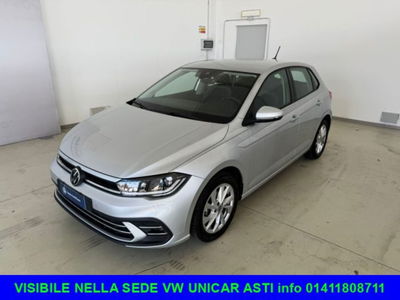 Volkswagen Polo 1.0 tsi Style 95cv dsg del 2023 usata a Alba