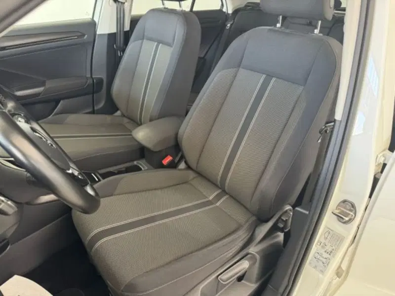 Volkswagen T-Roc usata a Cuneo (9)
