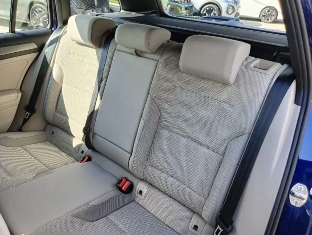 Volkswagen Golf Variant usata a Brescia (10)