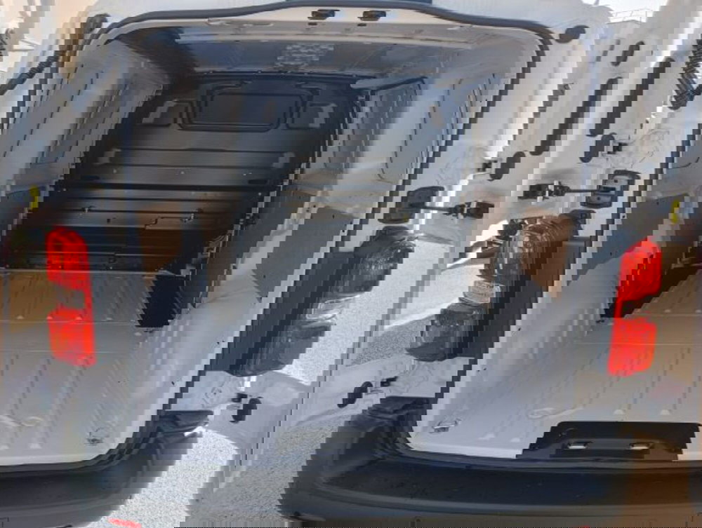 Citroen Jumpy Furgone nuova a Brescia (10)