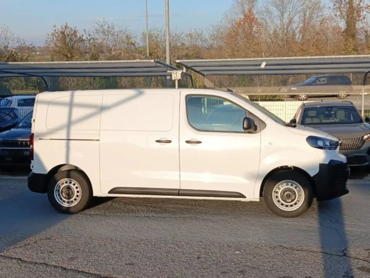 Citroen Jumpy Furgone nuova a Brescia (4)