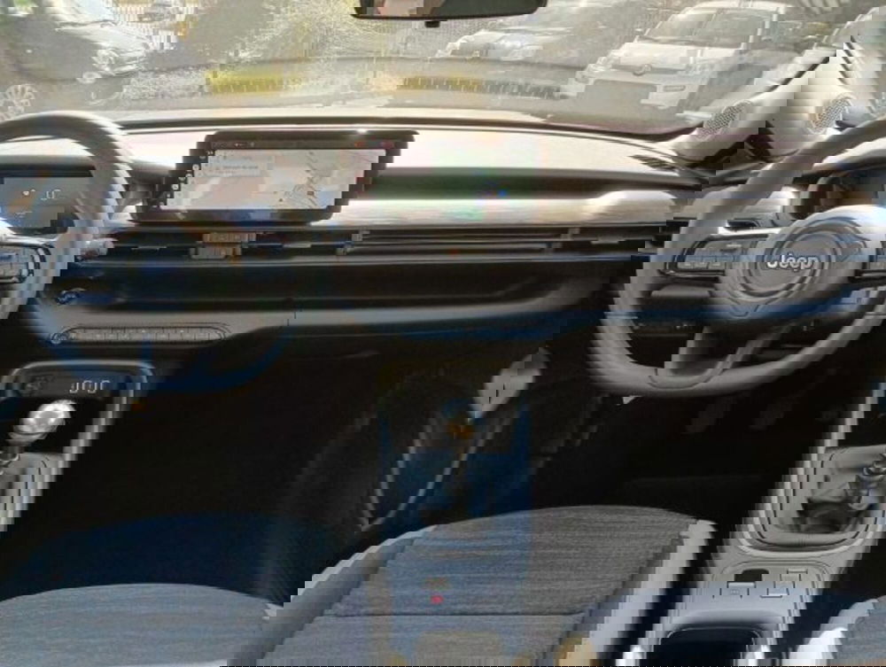 Jeep Avenger nuova a Brescia (10)