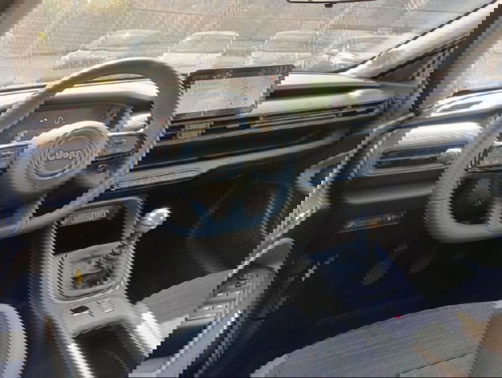 Jeep Avenger nuova a Brescia (6)