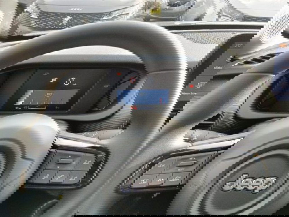 Jeep Avenger nuova a Brescia (7)