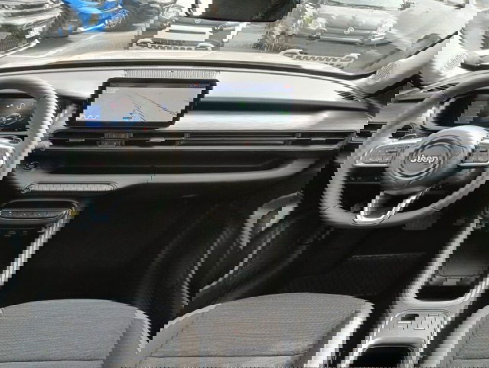 Jeep Avenger nuova a Brescia (12)