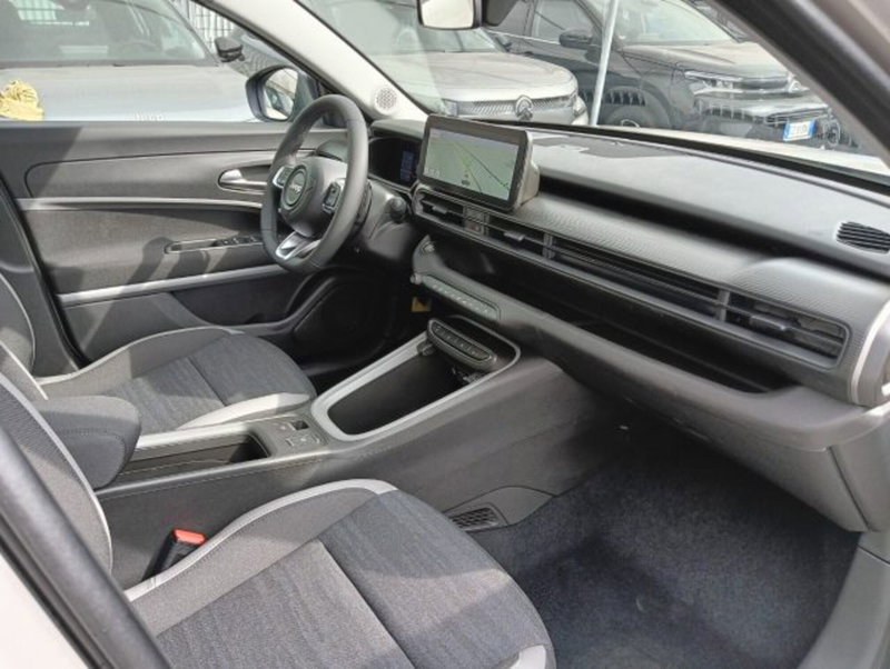 Jeep Avenger nuova a Brescia (18)