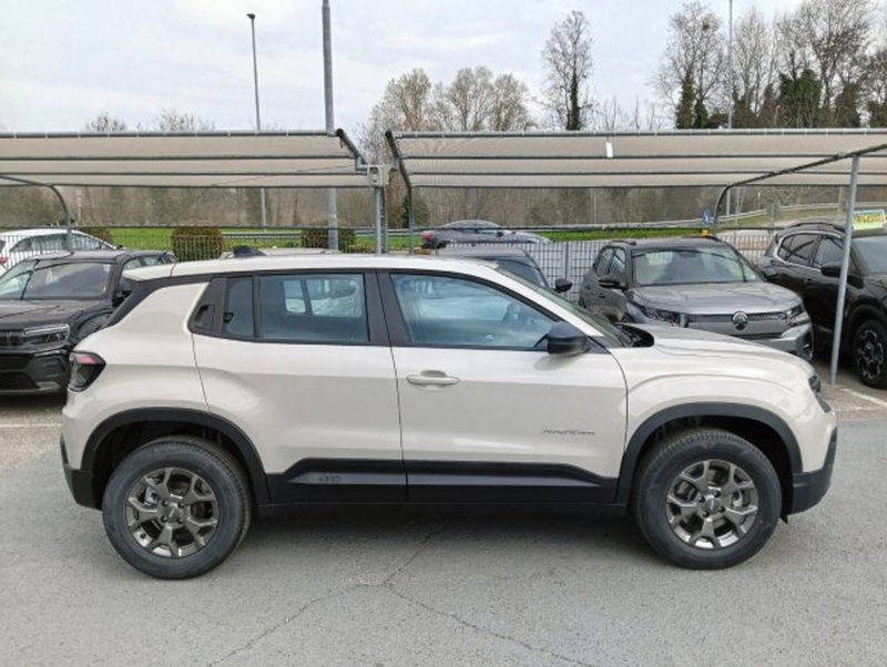 Jeep Avenger nuova a Brescia (4)